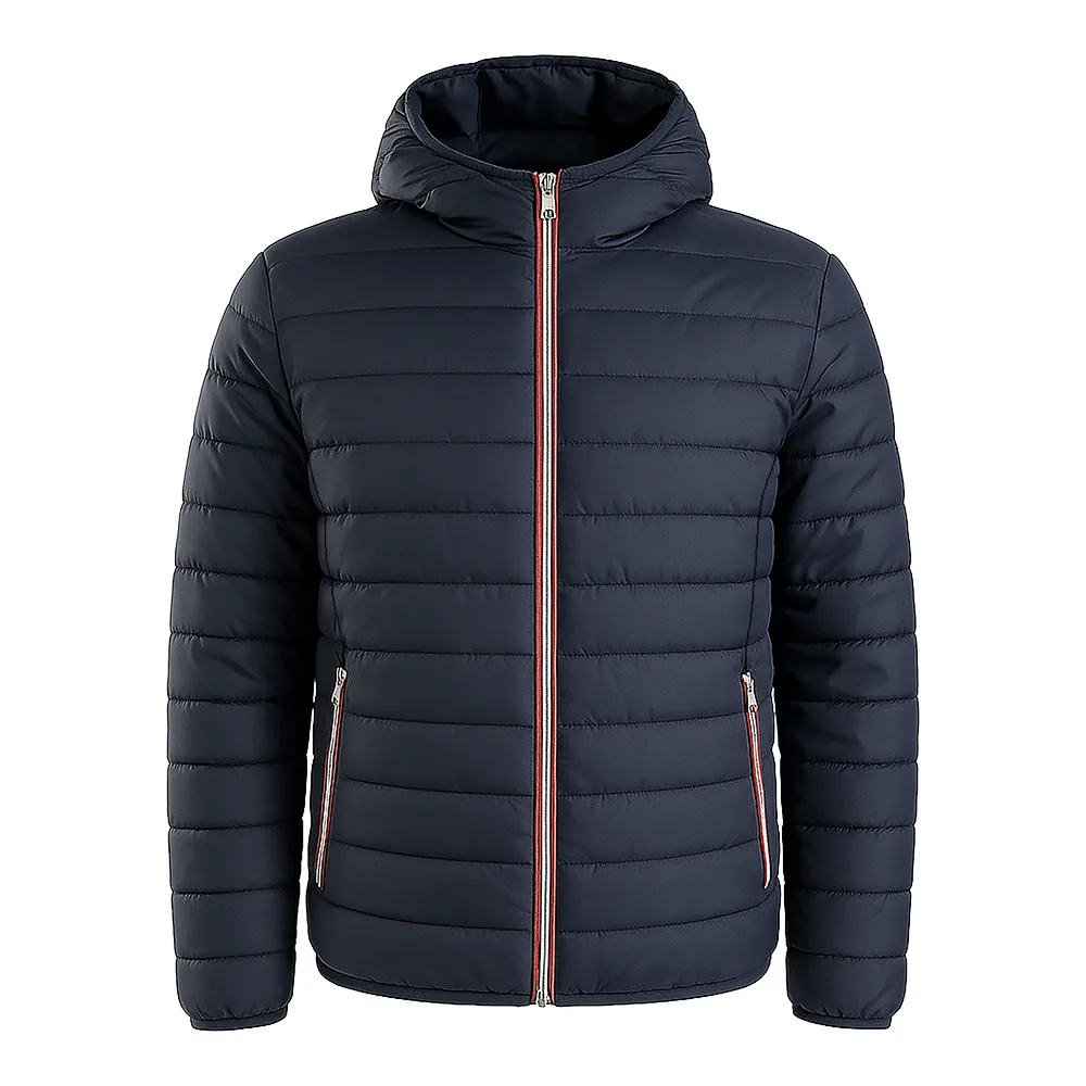 Prešívaná bunda z polyesteru 50D s kapucňou. Veľkosti: S/M/L/XL/XXL